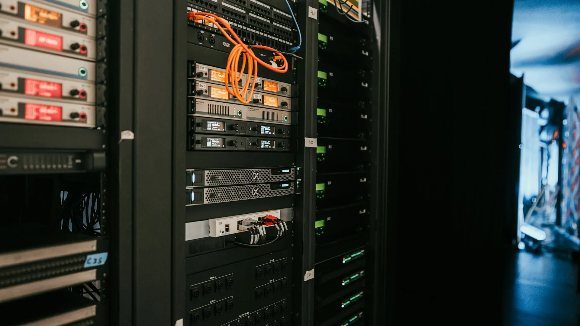 Web Hosting